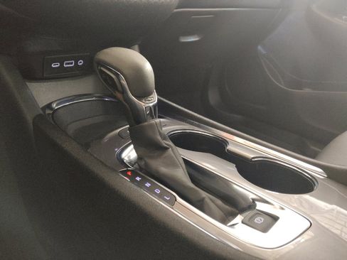 Used 2025 Chevrolet Malibu LT FWD image 26