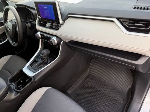 Certified 2024 Toyota RAV4 XLE image 34