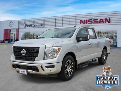 Used 2020 Nissan Titan SV w/ SV Convenience Package