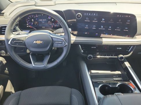 Used 2026 Chevrolet Tahoe LS RWD image 11