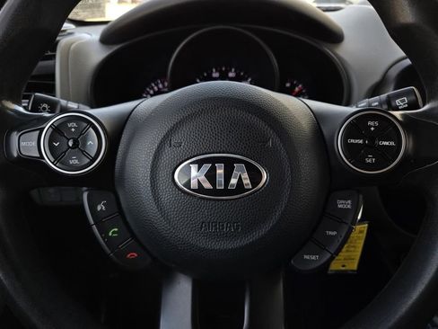 Used 2019 Kia Soul image 23