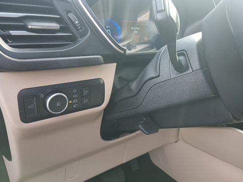 Certified 2022 Ford Escape SEL w/ Technology Package image 17