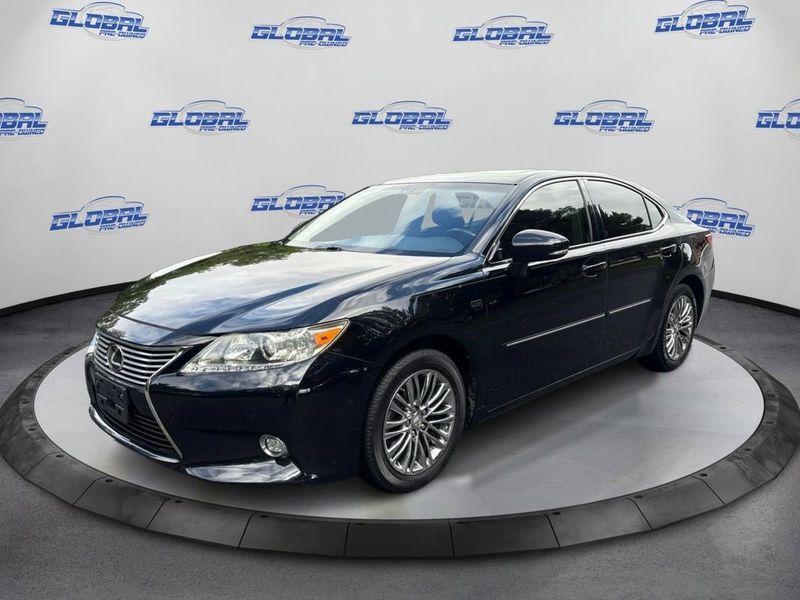 Used 2014 Lexus ES 350 w/ Luxury Package image 1