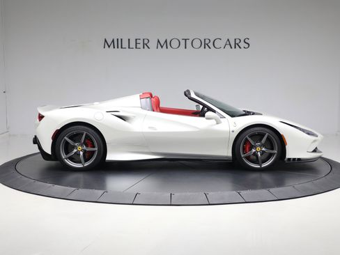 Certified 2023 Ferrari F8 Tributo image 10