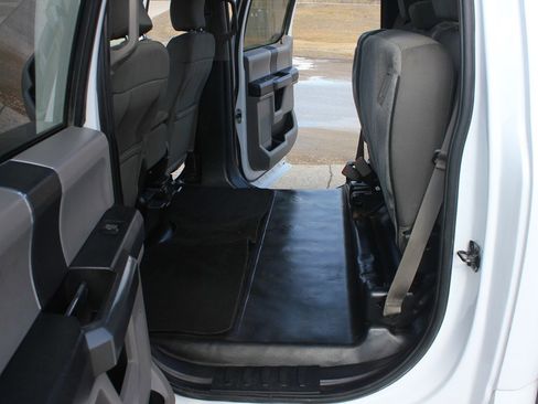 Used 2017 Ford F150 XLT w/ Trailer Tow Package image 42