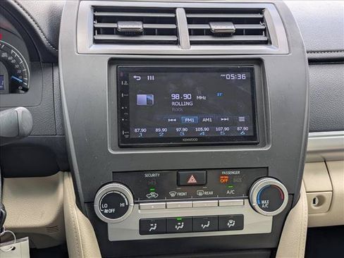 Used 2014 Toyota Camry LE FWD image 14