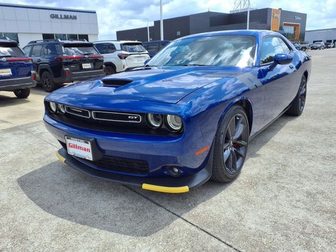 Used 2019 Dodge Challenger GT w/ Performance Handling Group RWD image 21