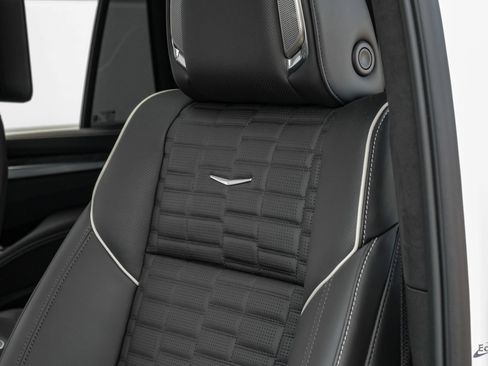 Used 2025 Cadillac Escalade V w/ LPO, Floor Liner Package image 41