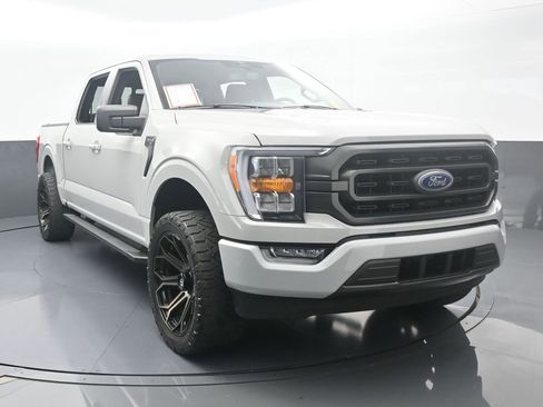 Used 2023 Ford F150 XLT w/ Equipment Group 302A High image 9