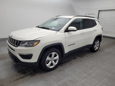 Used 2018 Jeep Compass Latitude w/ Popular Equipment Group image 2