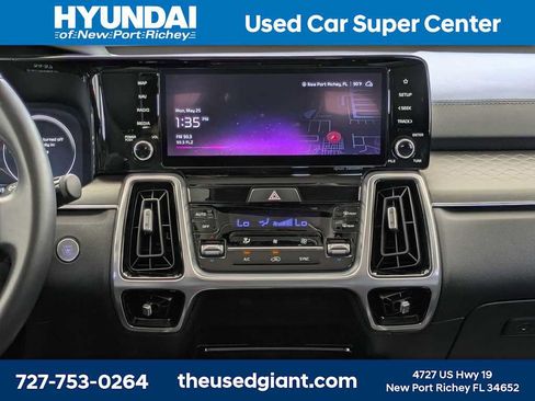 Used 2023 Kia Sorento SX AWD/4WD image 25
