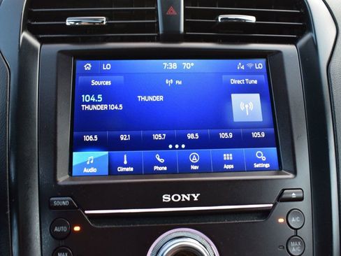 Used 2020 Ford Fusion Titanium image 34