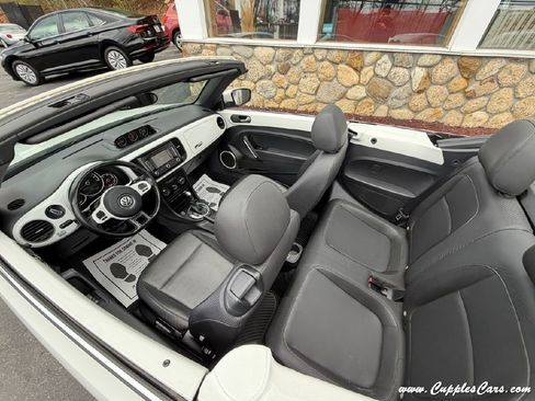 Used 2013 Volkswagen Beetle TDI image 29