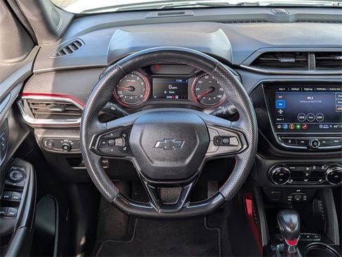 Used 2022 Chevrolet TrailBlazer RS w/ Technology Package image 23