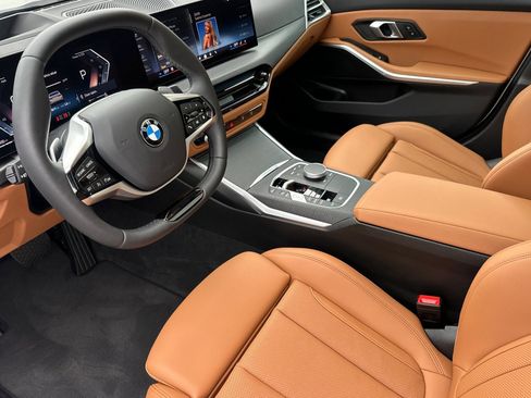 Used 2025 BMW 330i Sedan w/ Premium Package image 11