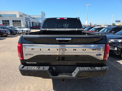 Used 2016 Ford F150 Platinum w/ Equipment Group 701A Luxury AWD/4WD image 4