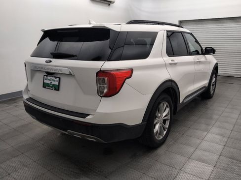 Used 2022 Ford Explorer XLT w/ Equipment Group 202A RWD image 9
