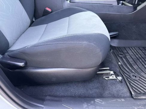 Used 2020 Toyota Tacoma TRD Off-Road image 12