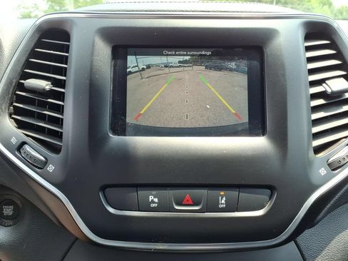 Used 2020 Jeep Cherokee Latitude Lux w/ Quick Order Package 26H Lux AWD/4WD image 12