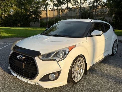 Used 2016 Hyundai Veloster Turbo FWD image 1
