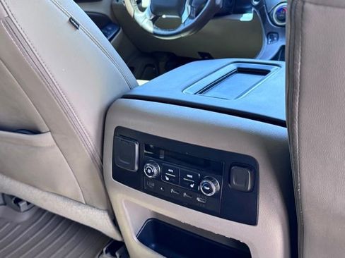 Used 2019 Chevrolet Tahoe LT AWD/4WD image 16