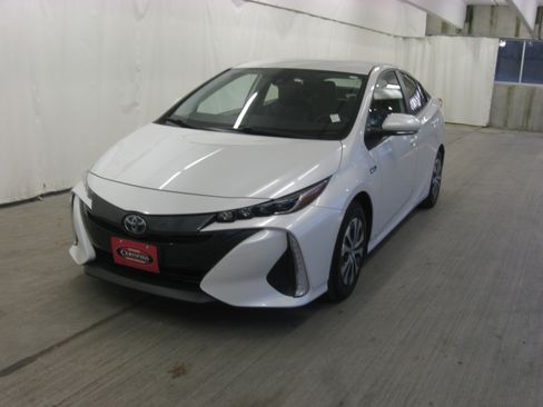 Certified 2021 Toyota Prius Prime XLE image 23