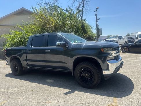 Used 2021 Chevrolet Silverado 1500 LT AWD/4WD image 8