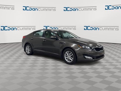 Used 2012 Kia Optima LX w/ Convenience Pkg image 2