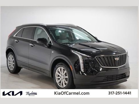 Used 2023 Cadillac XT4 Luxury w/ Cold Weather Package AWD/4WD image 1