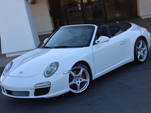 Used 2009 Porsche 911 Carrera S RWD image 4