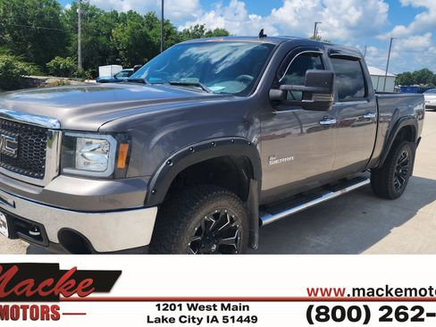 Used 2013 GMC Sierra 1500 SLT w/ Chrome Essentials Package AWD/4WD image 1