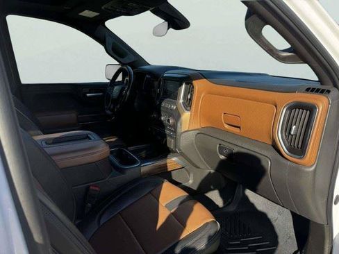 Used 2021 Chevrolet Silverado 1500 High Country w/ Technology Package RWD image 61