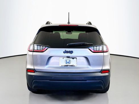 Used 2019 Jeep Cherokee Altitude image 6