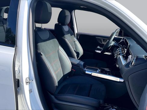Used 2026 Mercedes-Benz GLB 35 AMG 4MATIC image 9