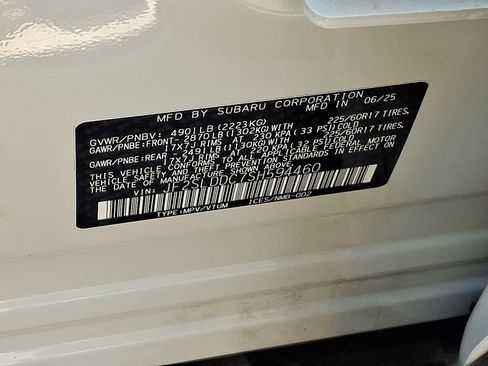 Certified 2025 Subaru Forester Premium AWD/4WD image 27
