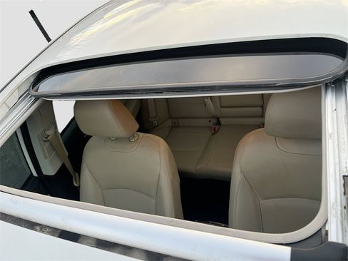 Used 2017 Subaru Legacy 2.5i Limited image 23