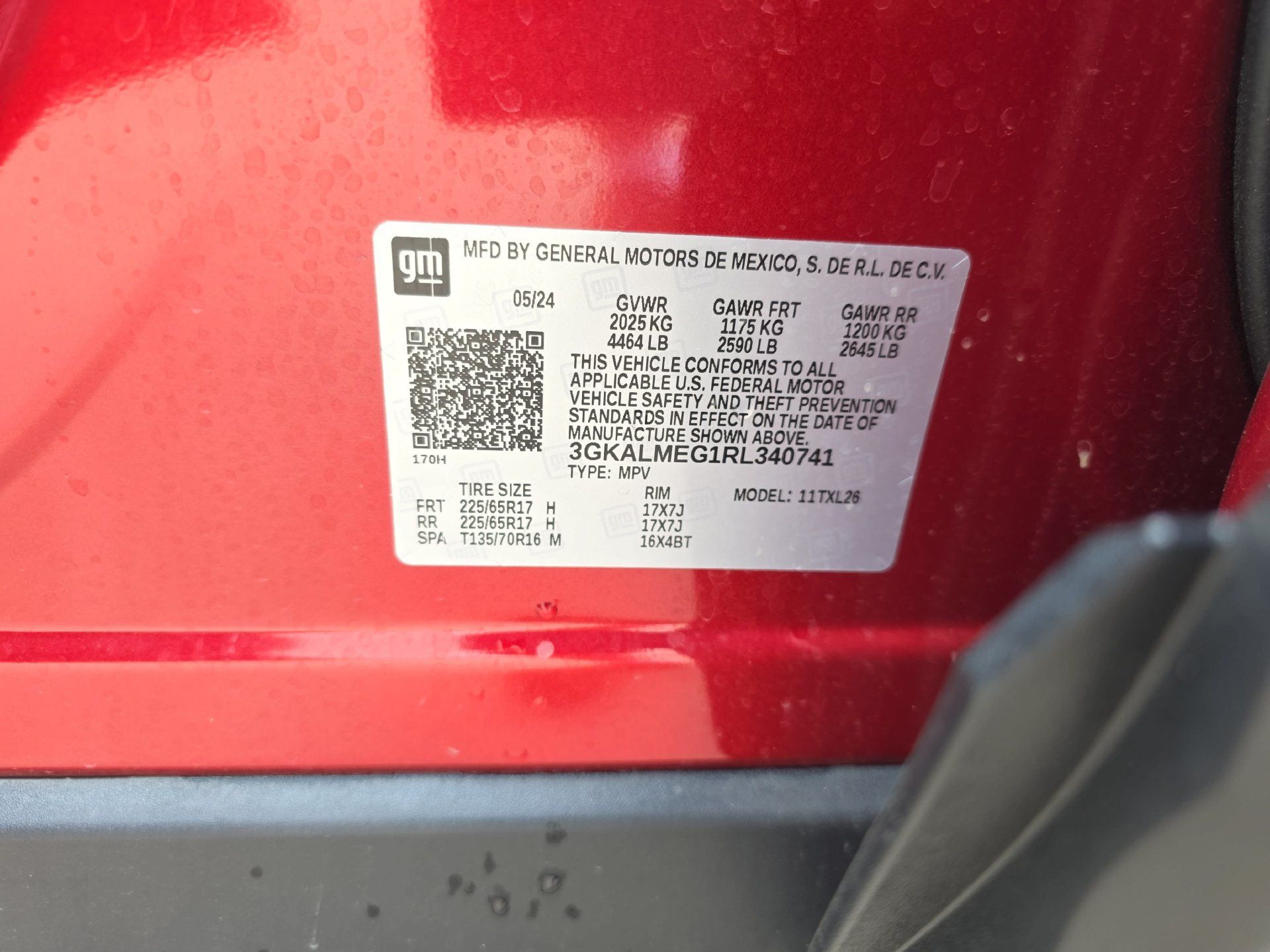 Used 2024 GMC Terrain SLE w/ Driver Convenience Package FWD image 32