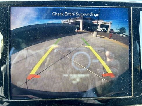 Used 2020 Chrysler Pacifica Touring-L image 20