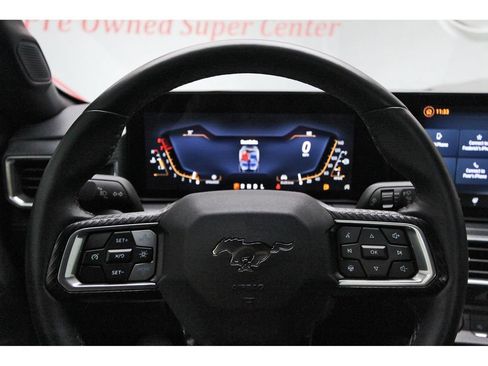 Used 2025 Ford Mustang Premium RWD image 13