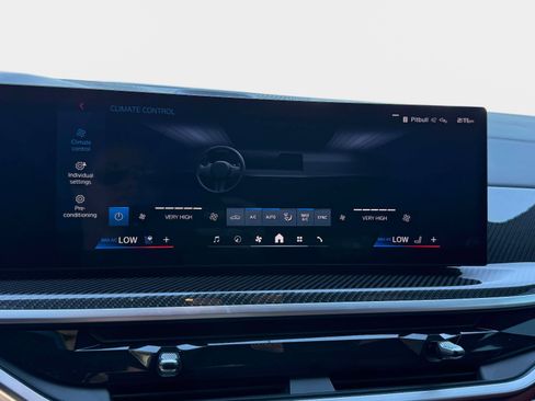 Used 2025 BMW X5 M Competition w/ Executive Package image 41