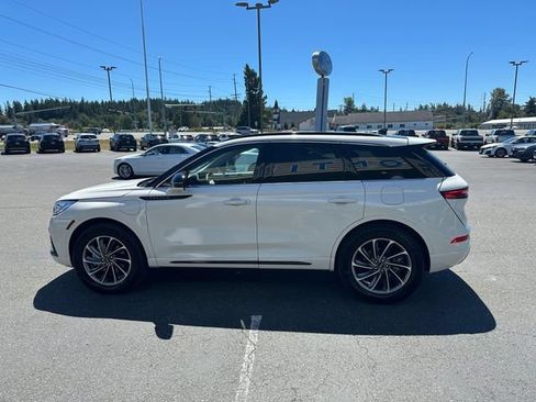 Used 2025 Lincoln Corsair Grand Touring w/ Equipment Group 301A AWD/4WD image 5