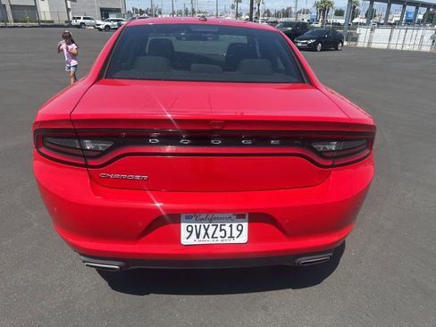 Used 2022 Dodge Charger SXT RWD image 4