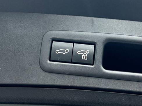 Used 2023 Lexus UX 250h F Sport image 15