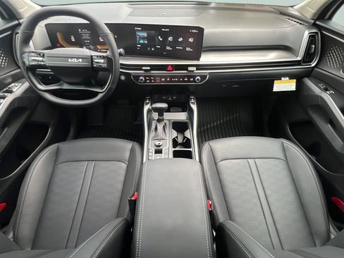 New 2026 Kia Sorento S w/ S Panoramic Sunroof Package FWD image 11