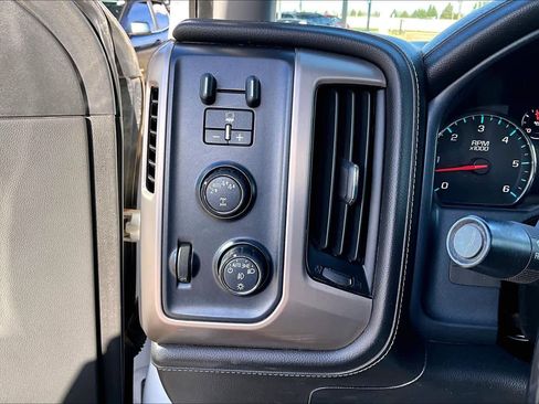 Used 2018 GMC Sierra 1500 Denali w/ Denali Ultimate Package image 34
