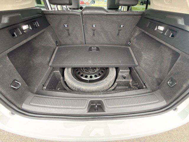 Certified 2022 Buick Envision Avenir w/ Technology Package II FWD image 34