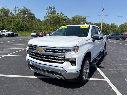 Used 2024 Chevrolet Silverado 1500 LTZ w/ LTZ Convenience Package II AWD/4WD image 2