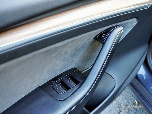 Used 2022 Tesla Model 3 Long Range image 25