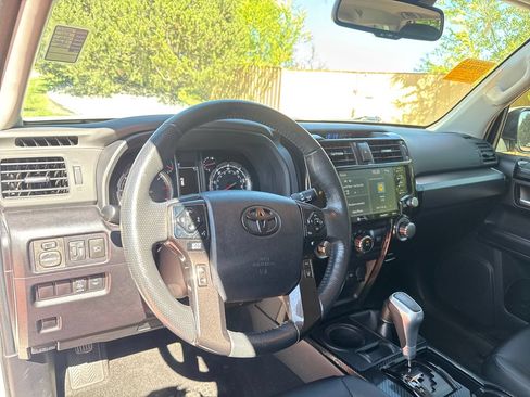 Used 2024 Toyota 4Runner TRD Off-Road Premium w/ Moonroof Package AWD/4WD image 15