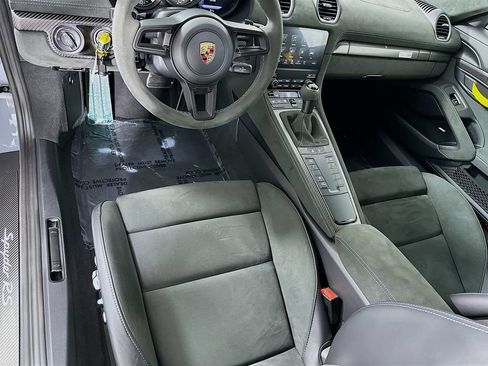 Certified 2024 Porsche 718 Boxster Spyder RS RWD image 22